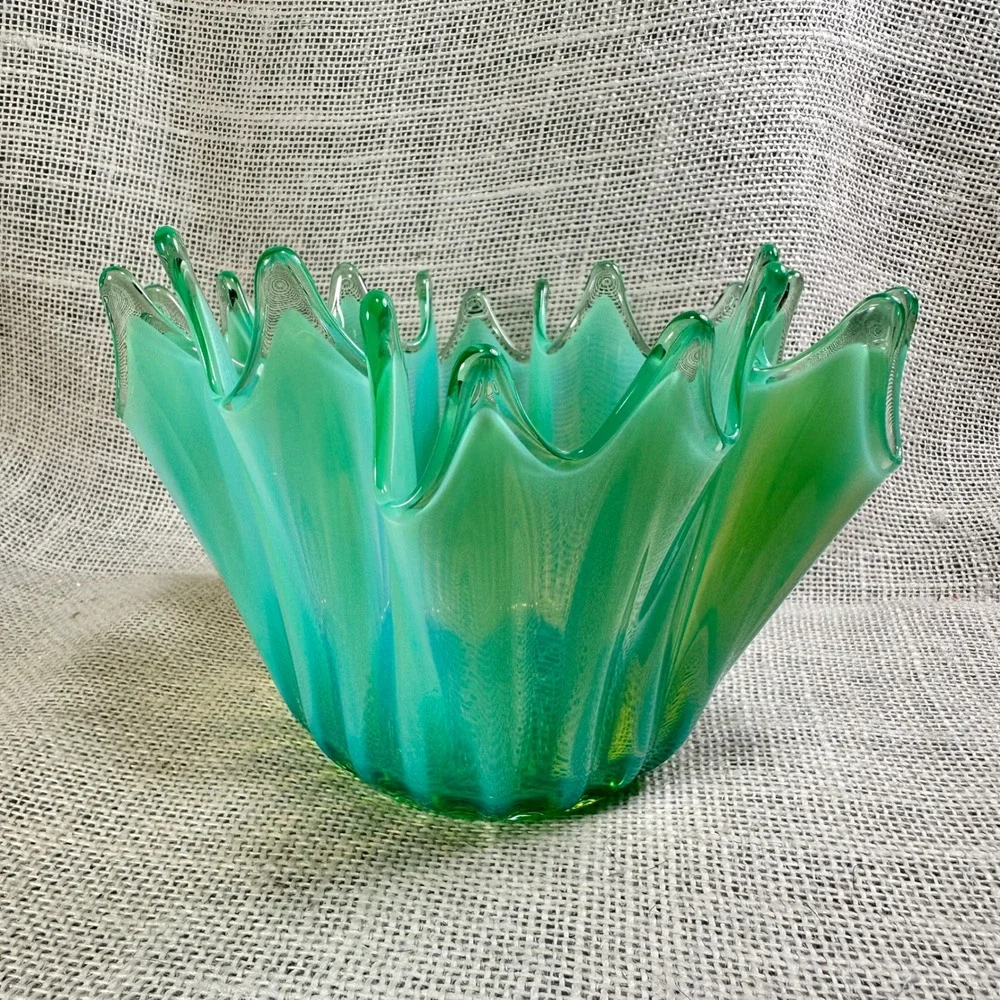 Fostoria Heirloom Green Opalescent Handkerchief Bowl MCM Art Glass Vintage